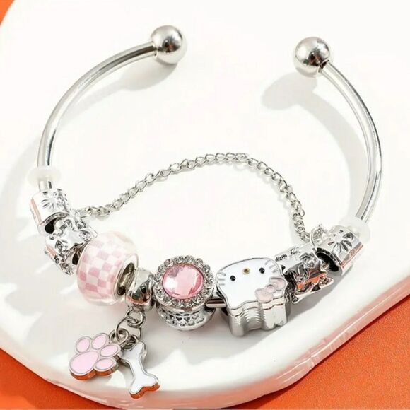 Hello Kitty Pink and White Charm Bracelet - Picture 4 of 4